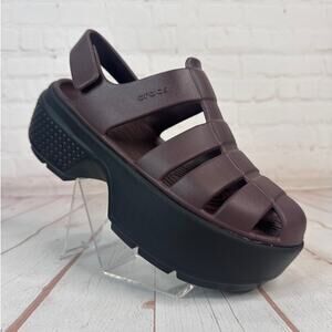 CROCS Platform Fisherman Sandals in Dark Brown and Black